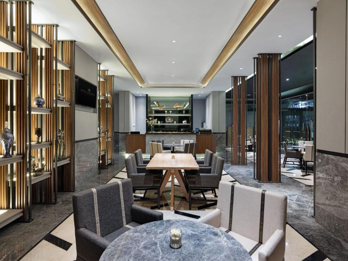 فندق Royal Malioboro By Aston يوغياكارتا المظهر الخارجي الصورة