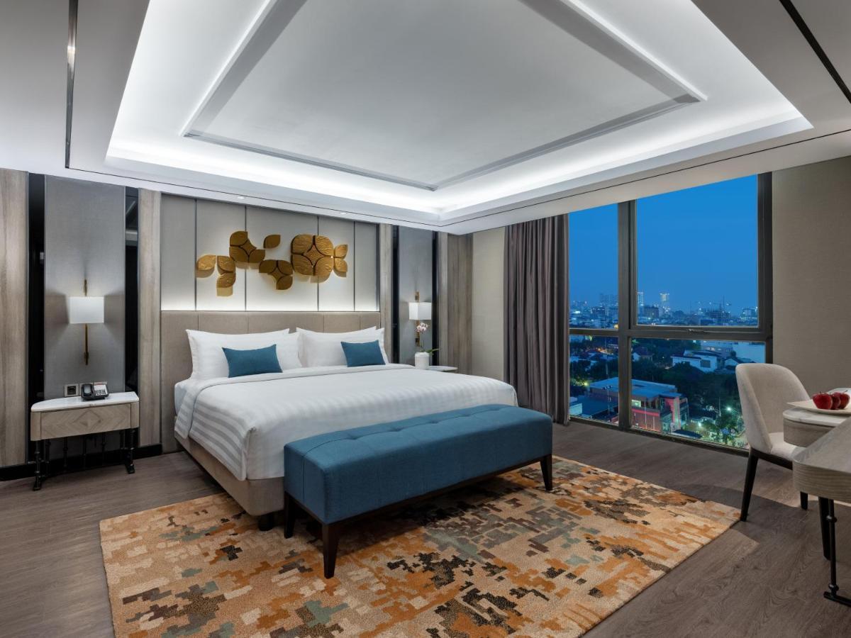 فندق Royal Malioboro By Aston يوغياكارتا المظهر الخارجي الصورة
